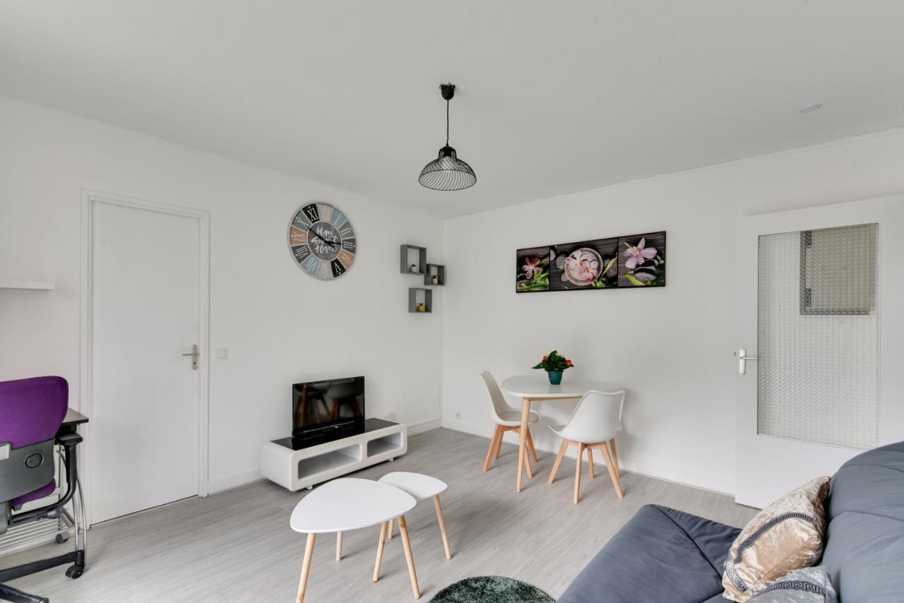 Budget Apart With Balcony Near Paris Apartment Bondy Bagian luar foto